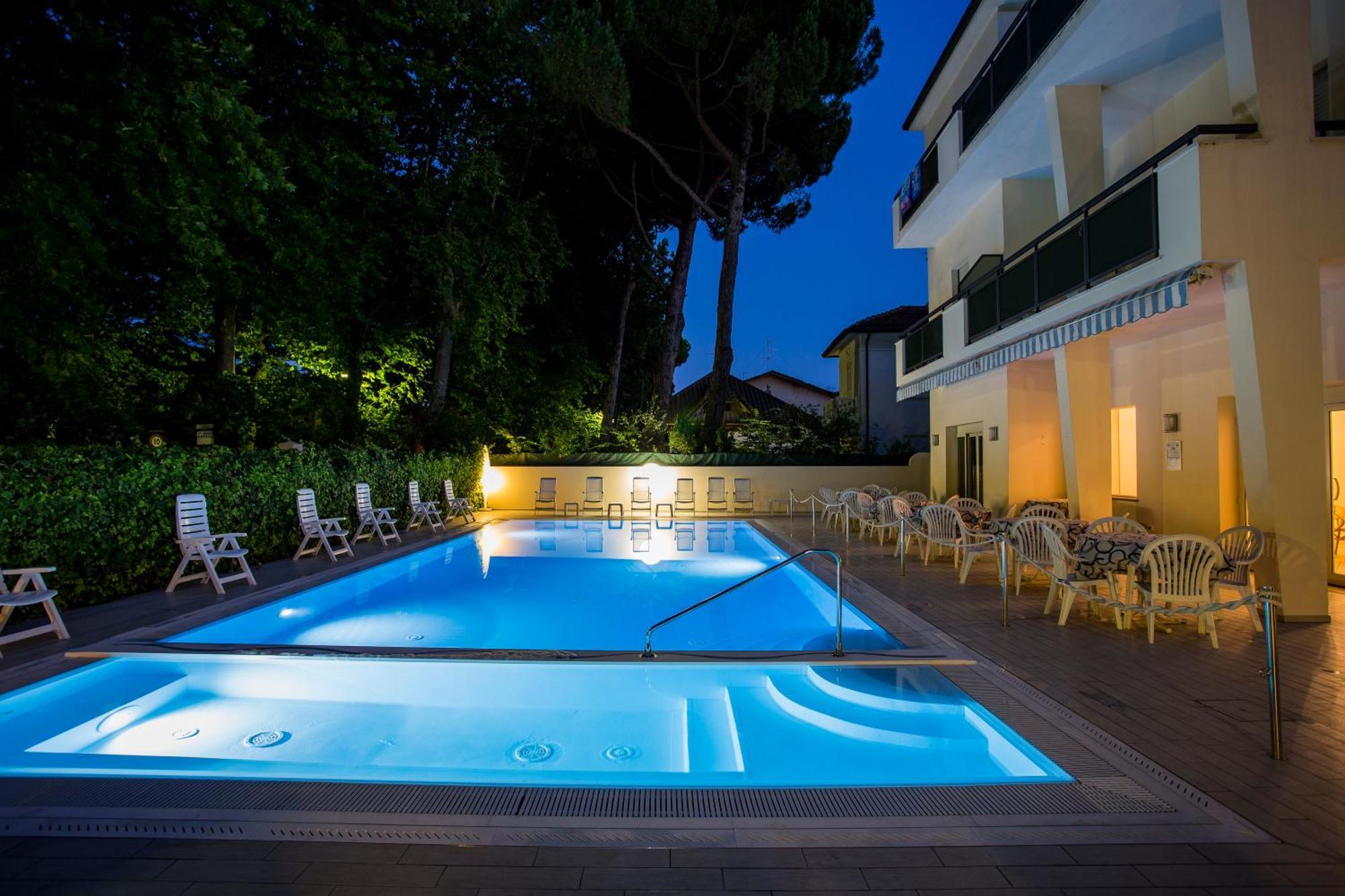Hotel Athena Cervia Eksteriør billede