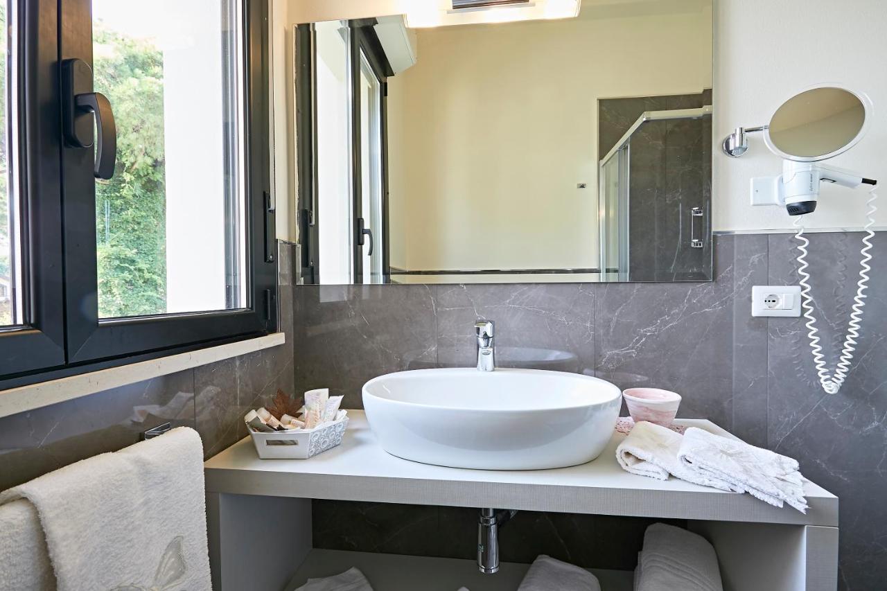 Hotel Athena Cervia Eksteriør billede